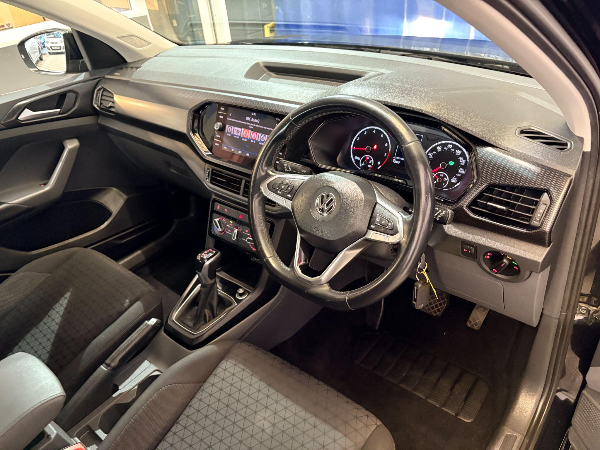 Volkswagen T-Cross view 26