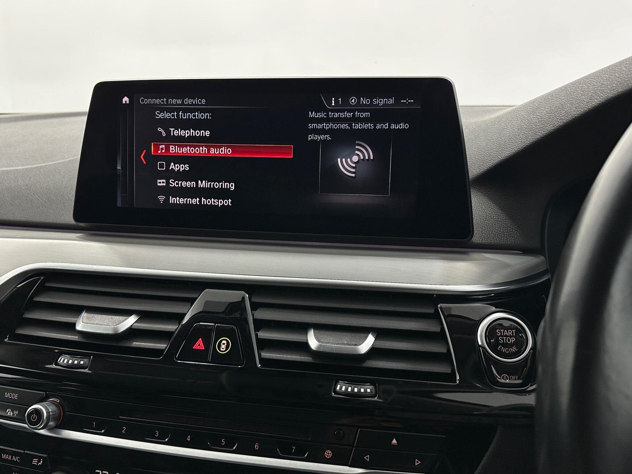 BMW 5 Series view 26