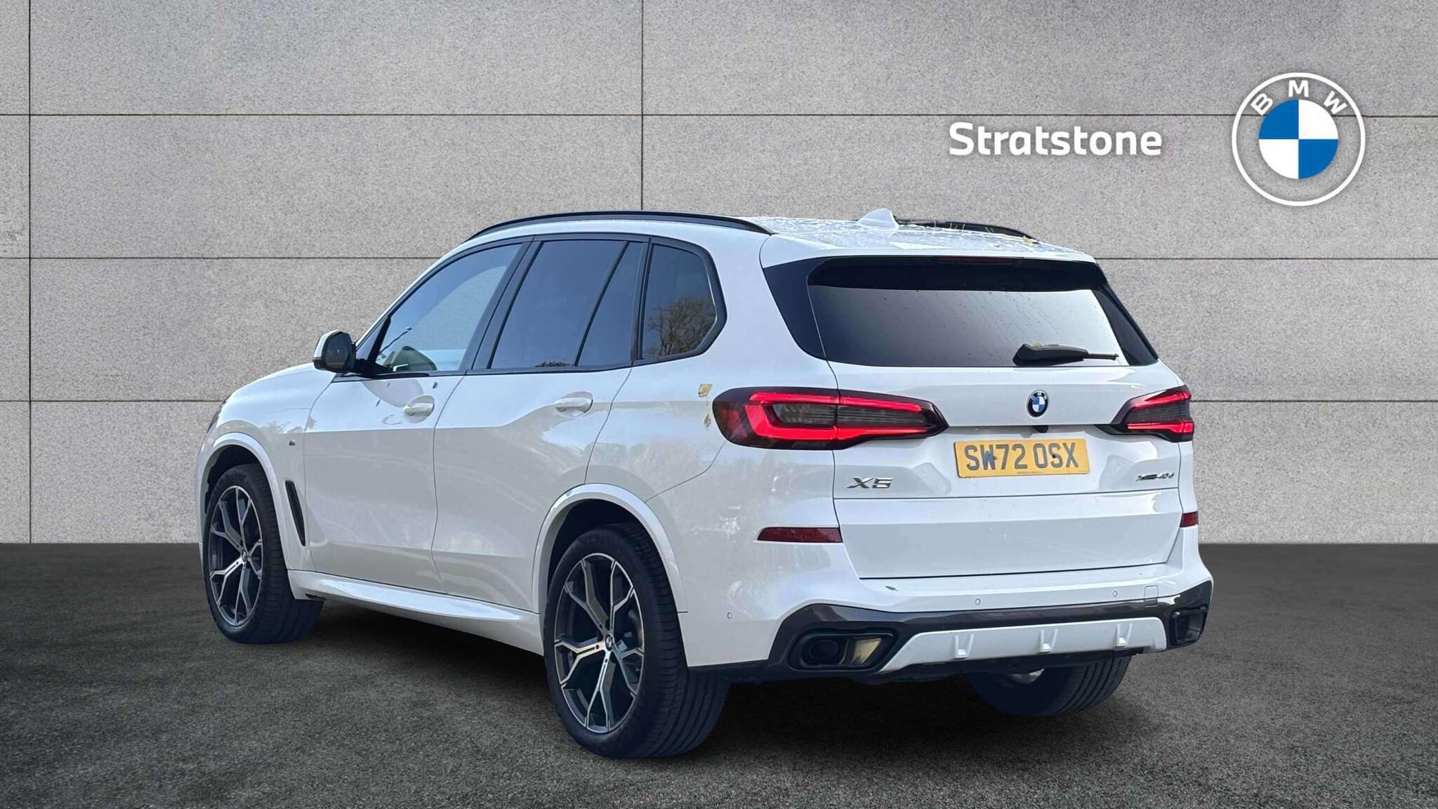 BMW X5 view 2