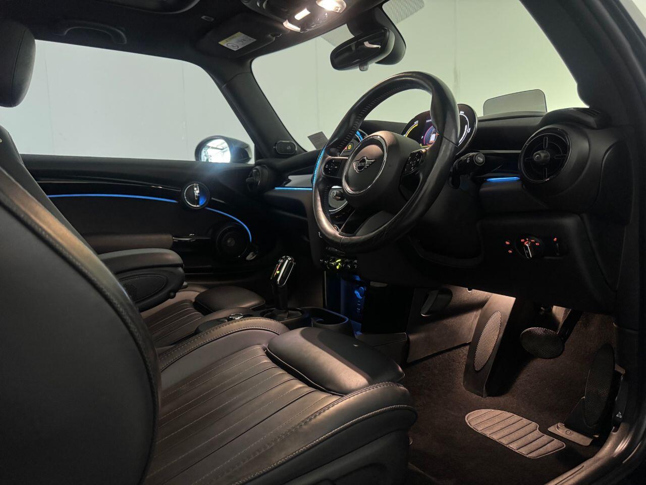 Mini Electric Hatch view 33