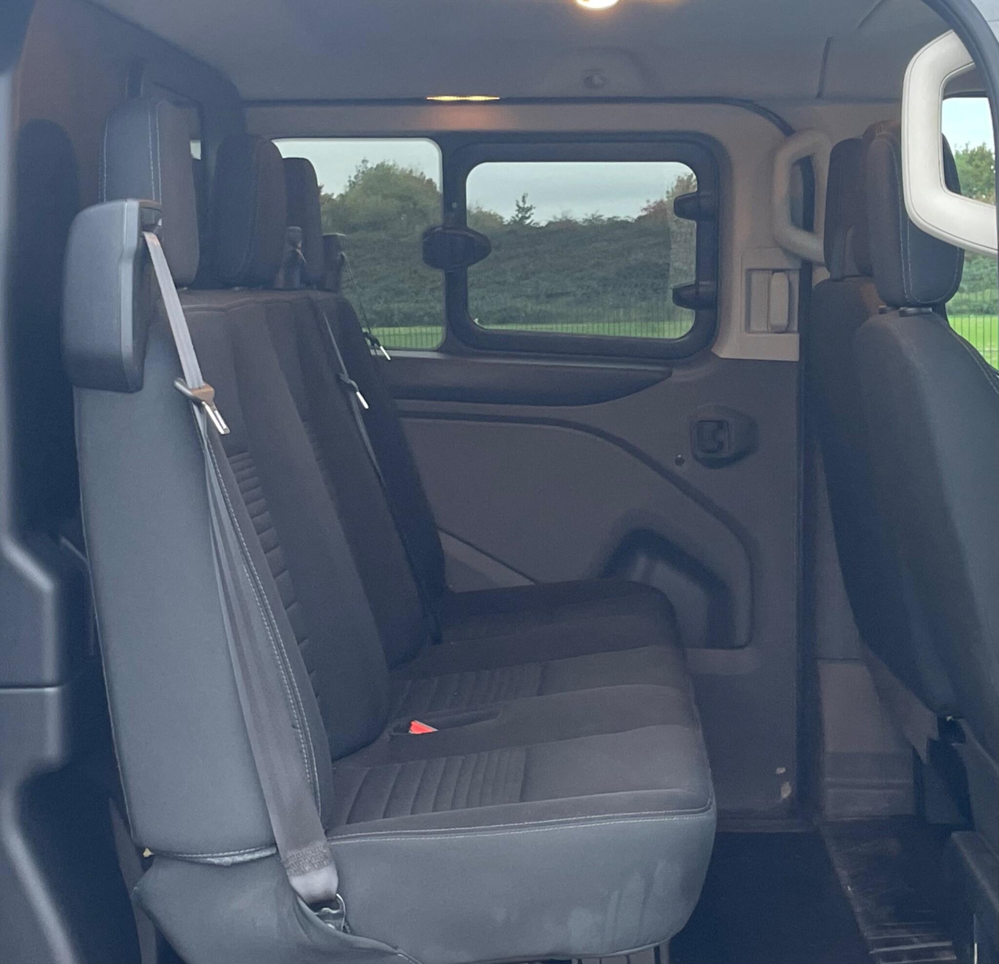 2019 Ford Transit Custom 2.0 320 EcoBlue Limited Crew Van L2 H1 Euro 6 (s/s) 5dr (6 Seat) • 99,861 miles image 7