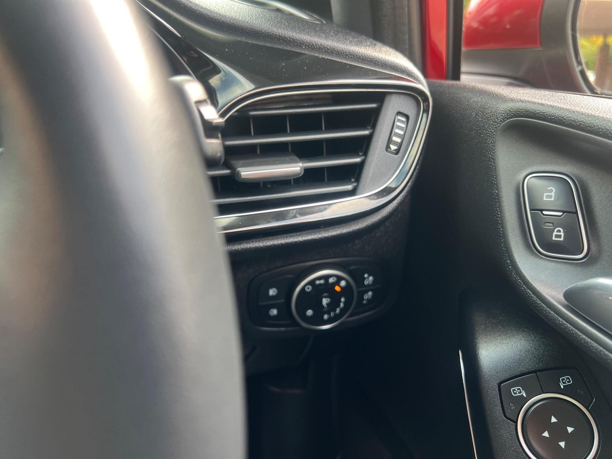 Ford Fiesta view 34