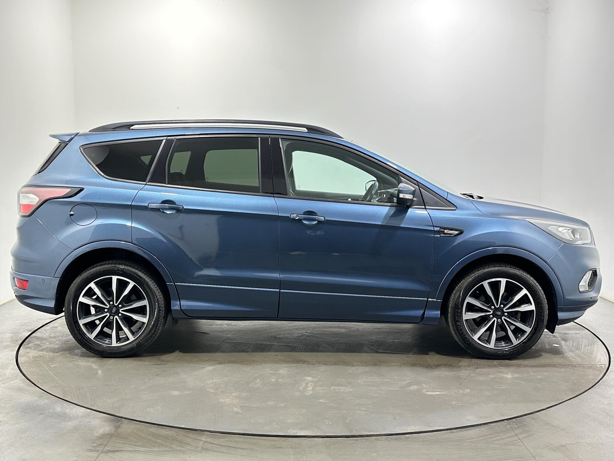 Ford Kuga view 9
