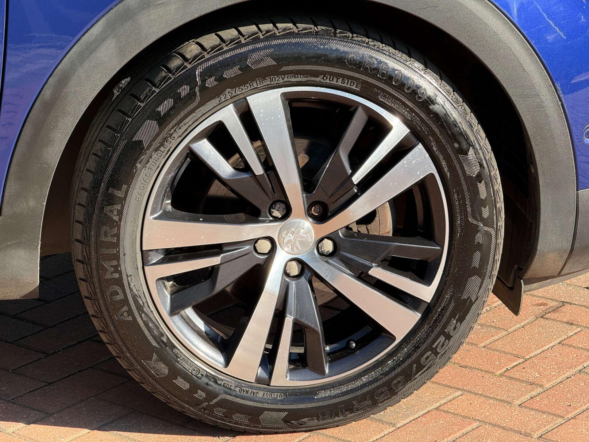 Peugeot 3008 view 16