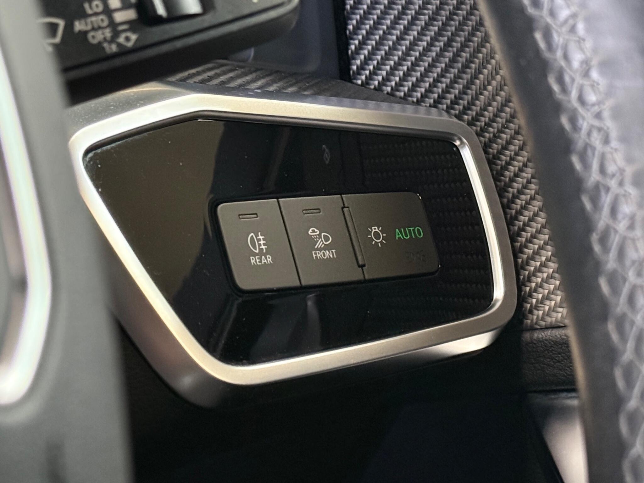 Audi A6 view 19