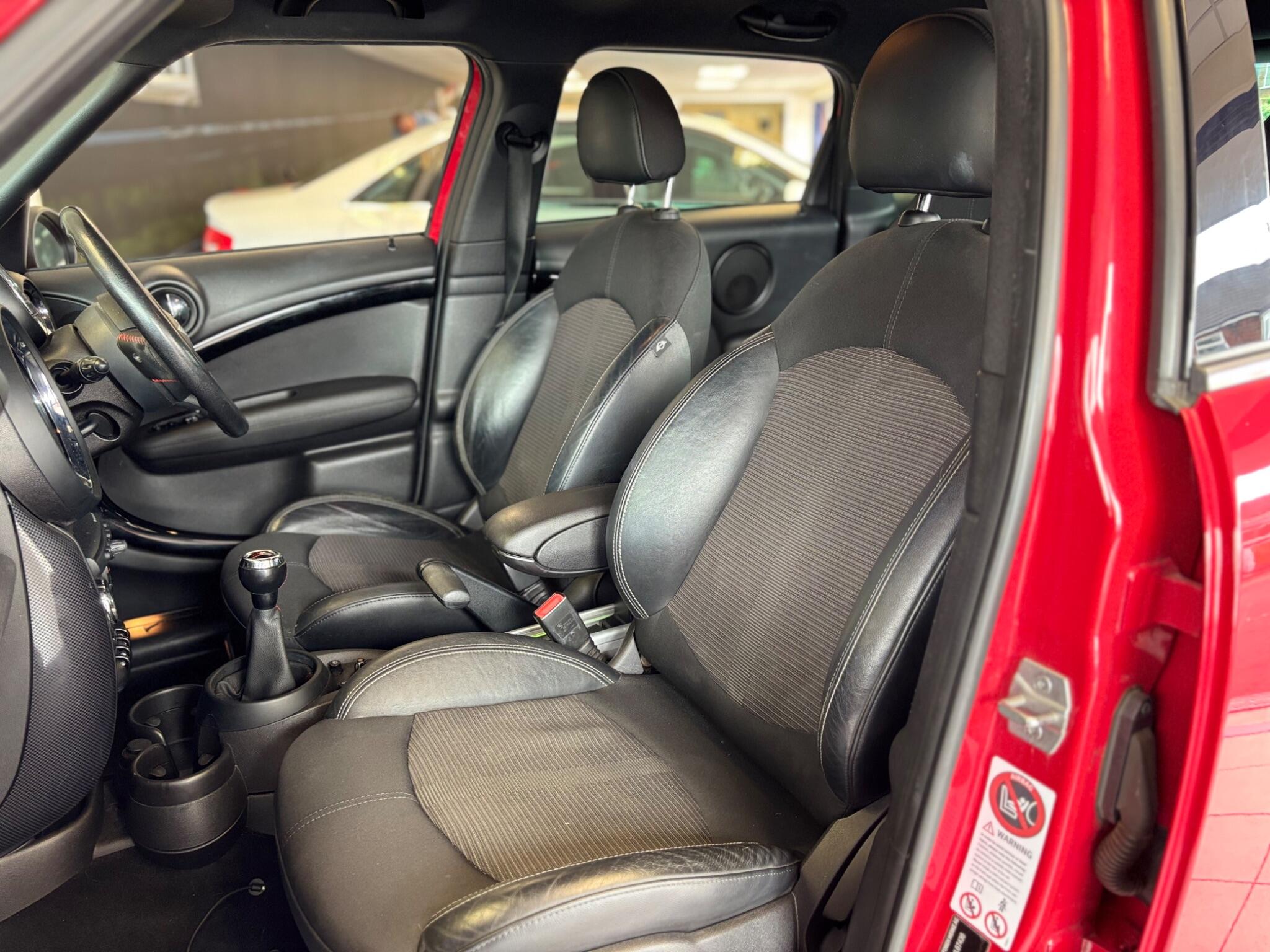 Mini Countryman view 31