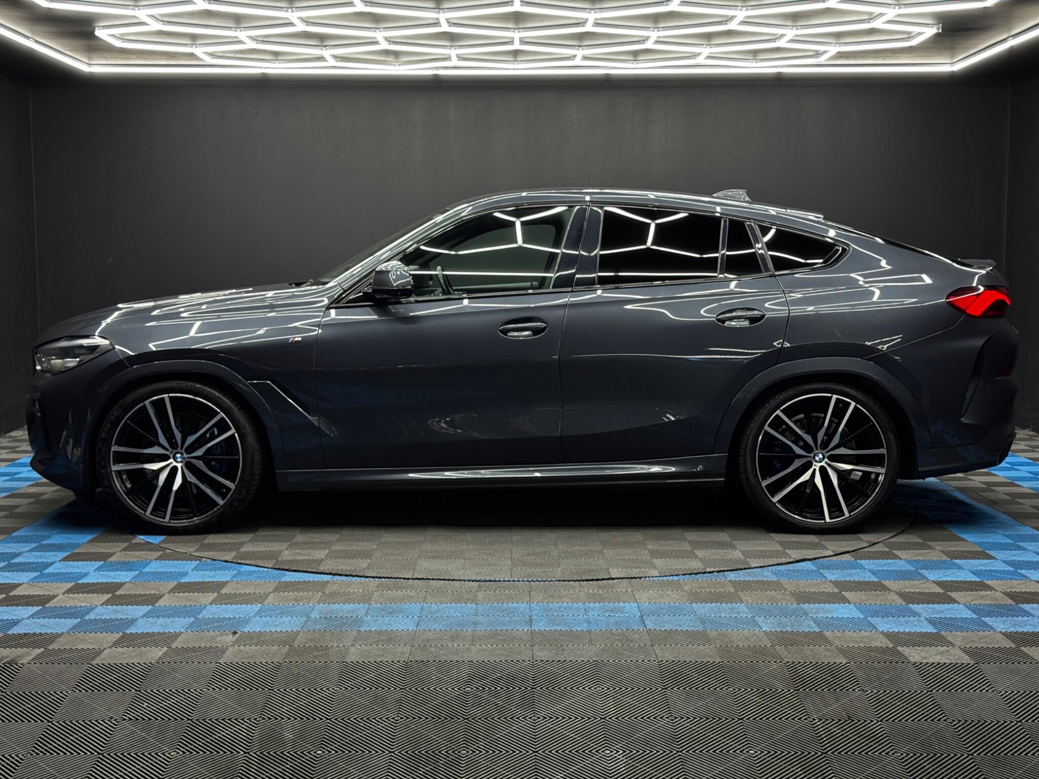 BMW X6 view 8
