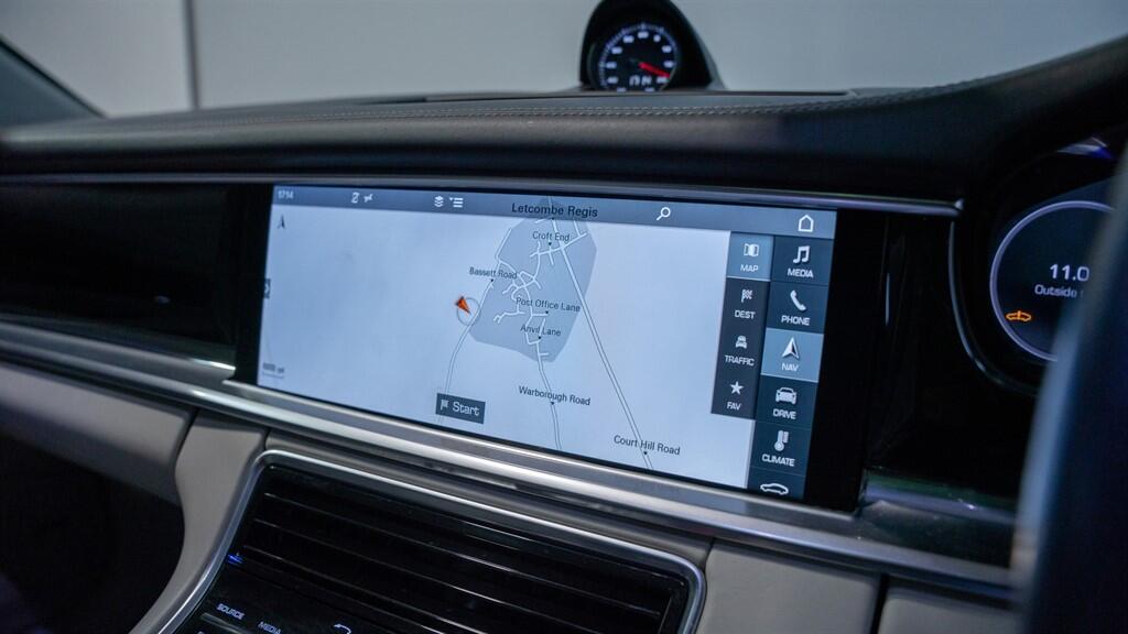 Porsche Panamera view 65