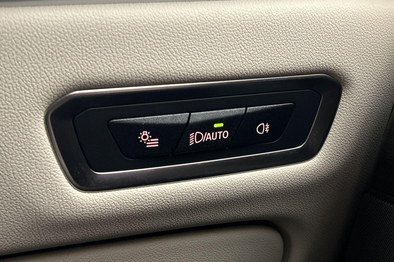 BMW X7 view 29