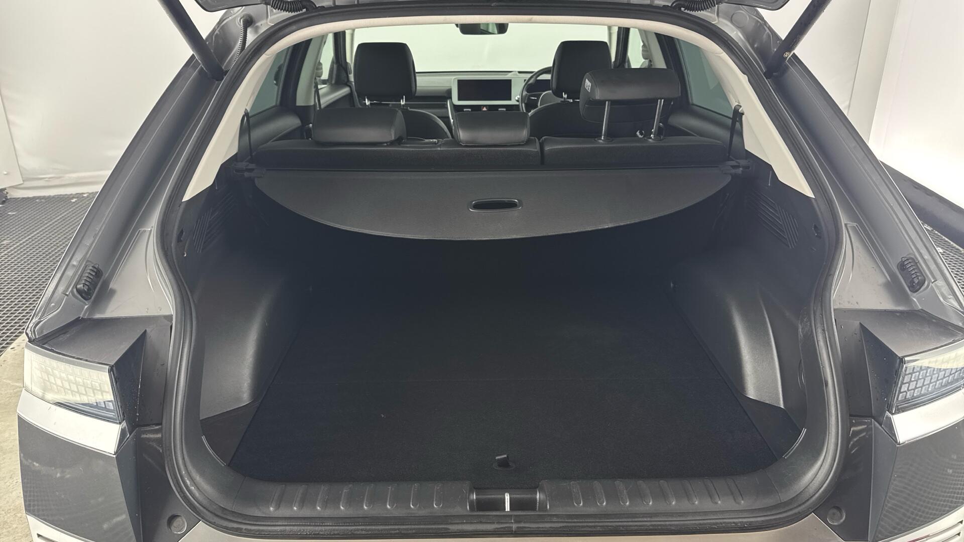 Hyundai Ioniq 5 view 15