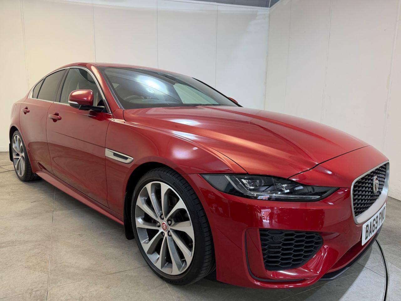 Jaguar Xe view 2
