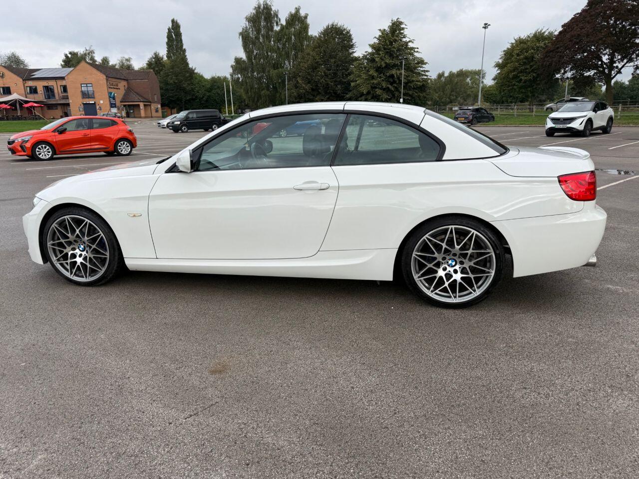BMW 3 Series view 22