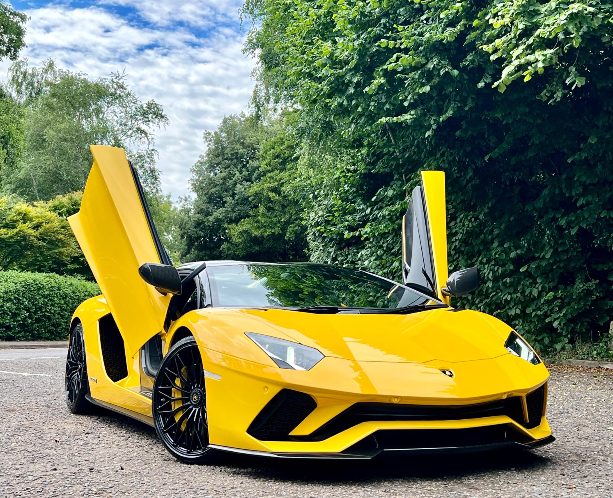 Lamborghini Aventador view 21