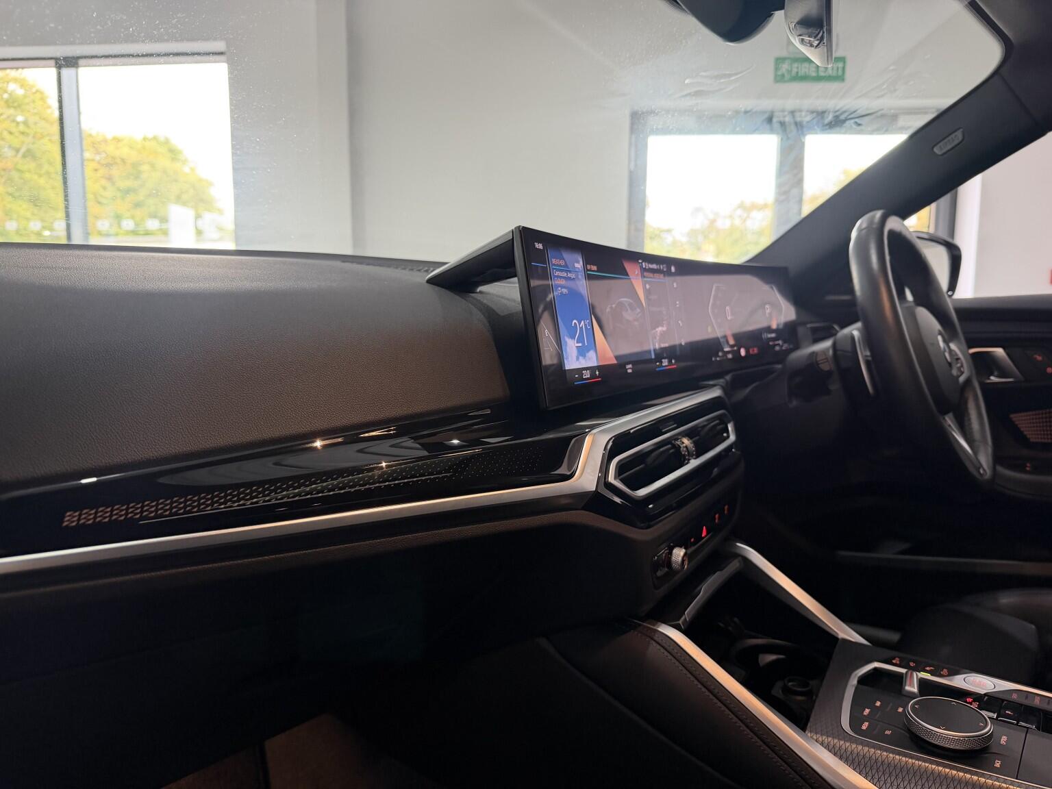 BMW 2 Series view 33