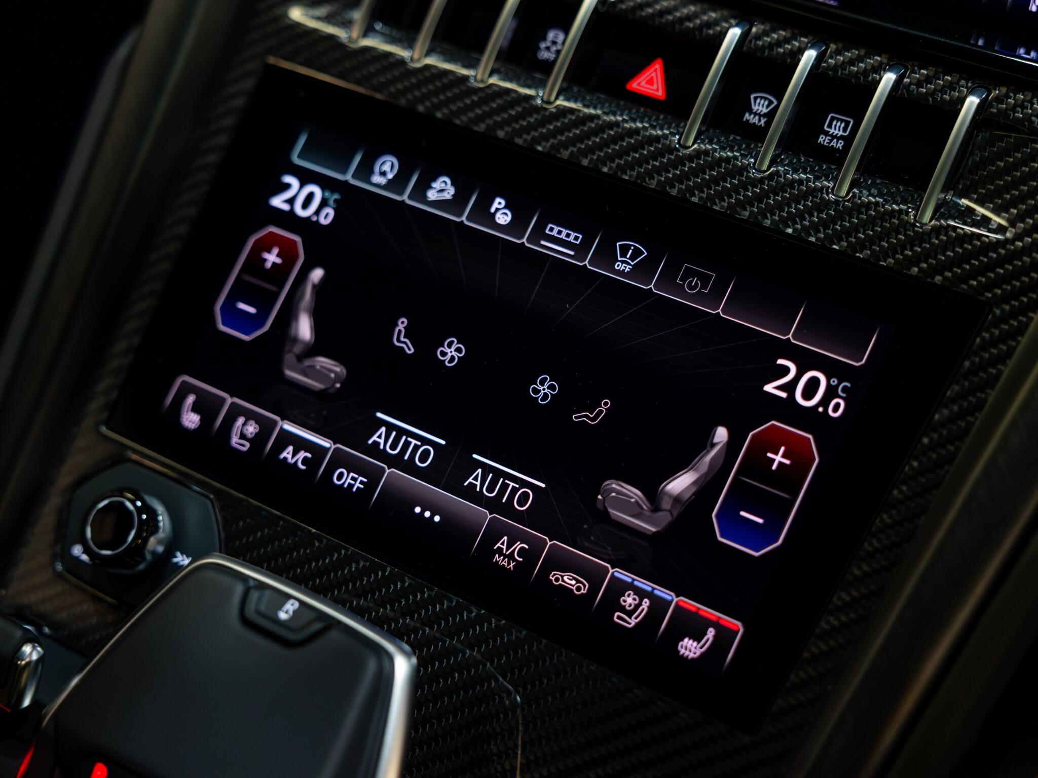 Lamborghini Urus view 21