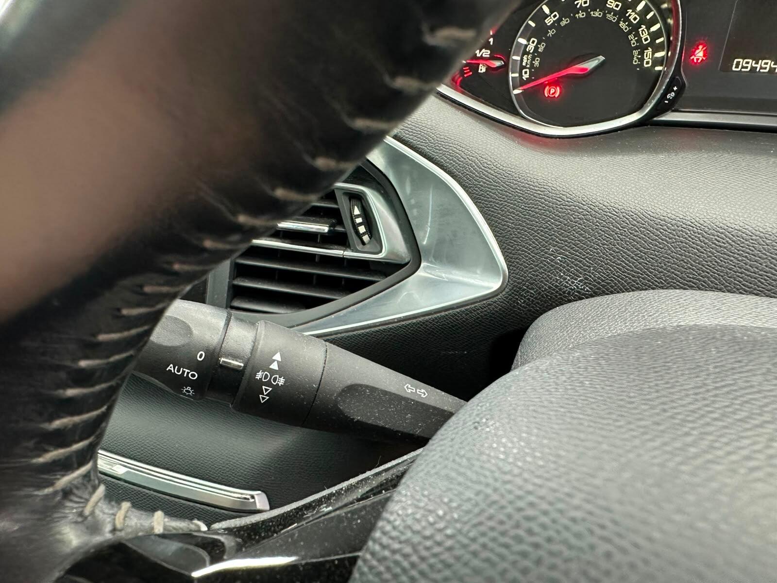 Peugeot 308 view 52