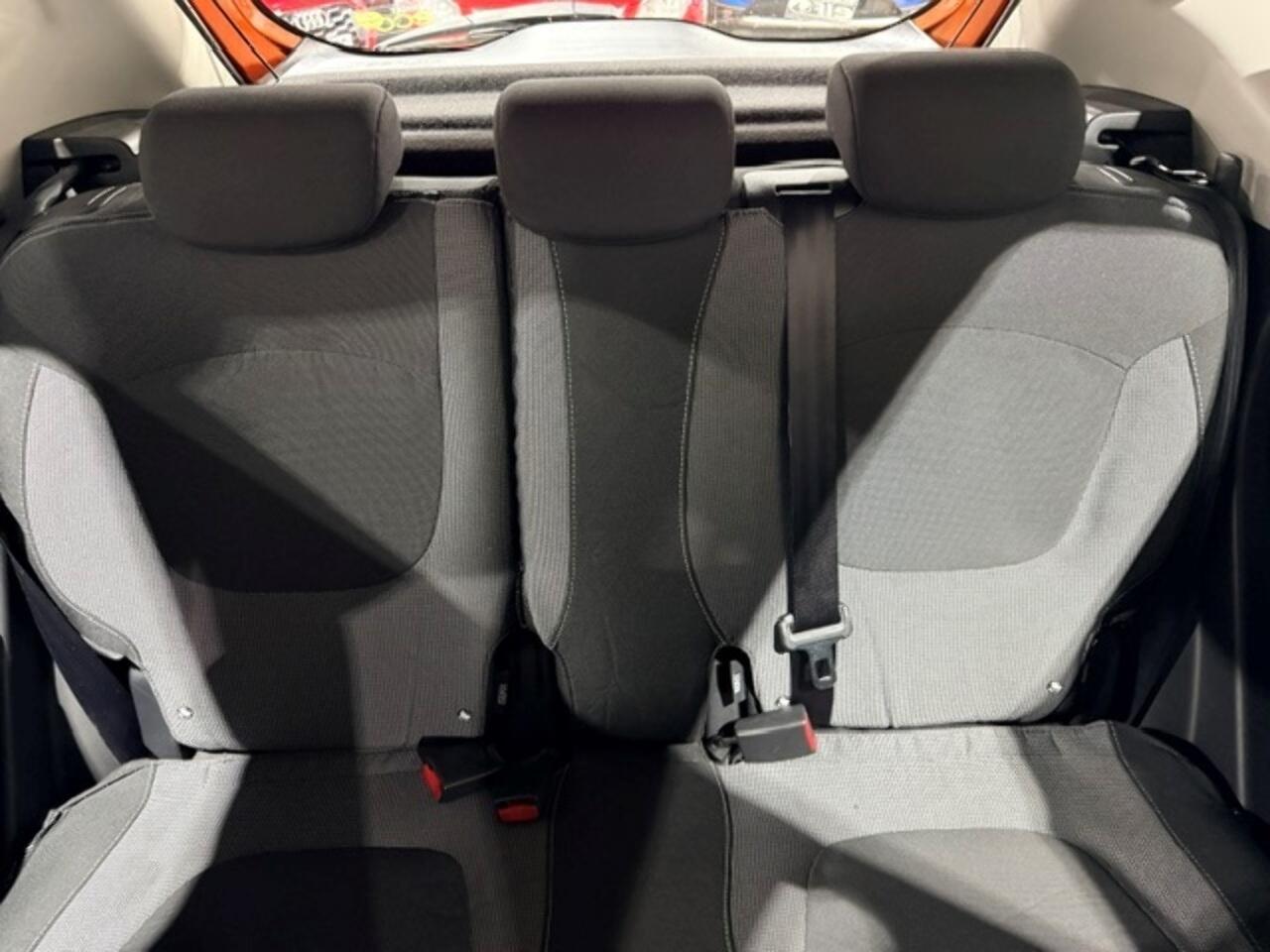 Renault Captur view 30