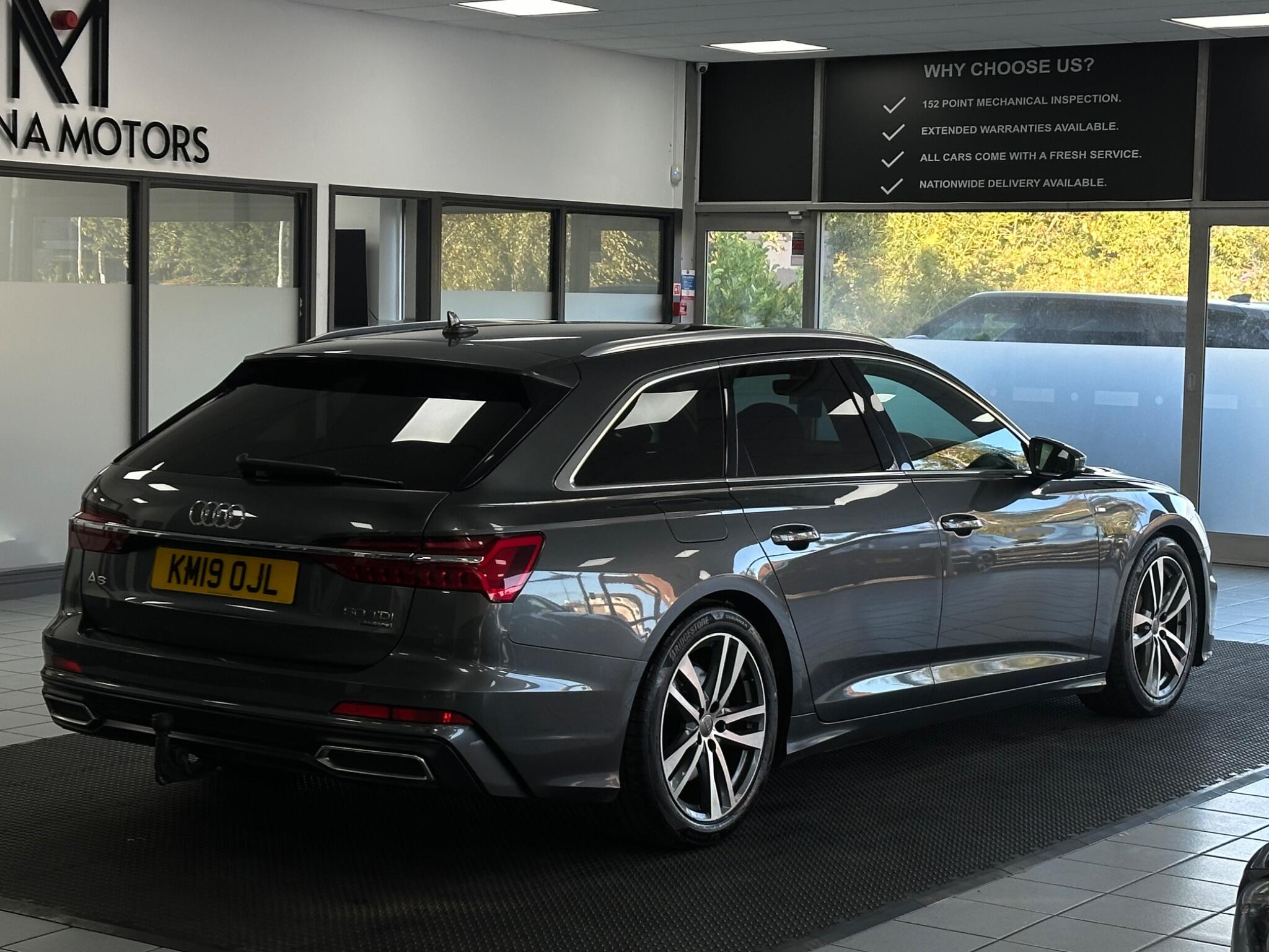 Audi A6 Avant view 14