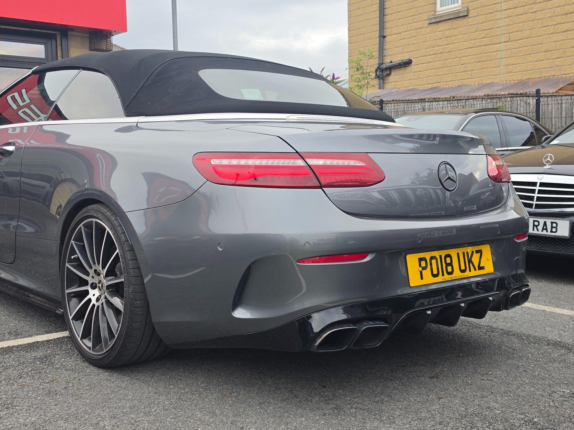 Mercedes-Benz E-Class view 9