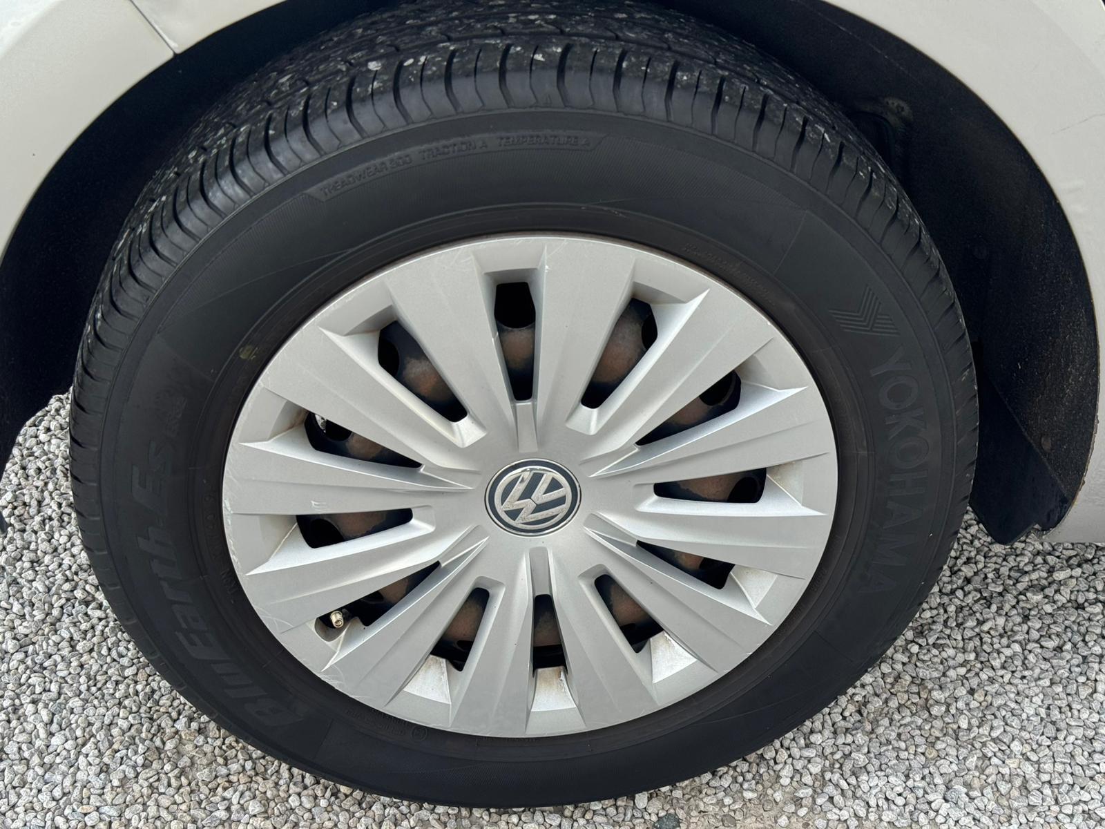 2013 Volkswagen Golf image 28