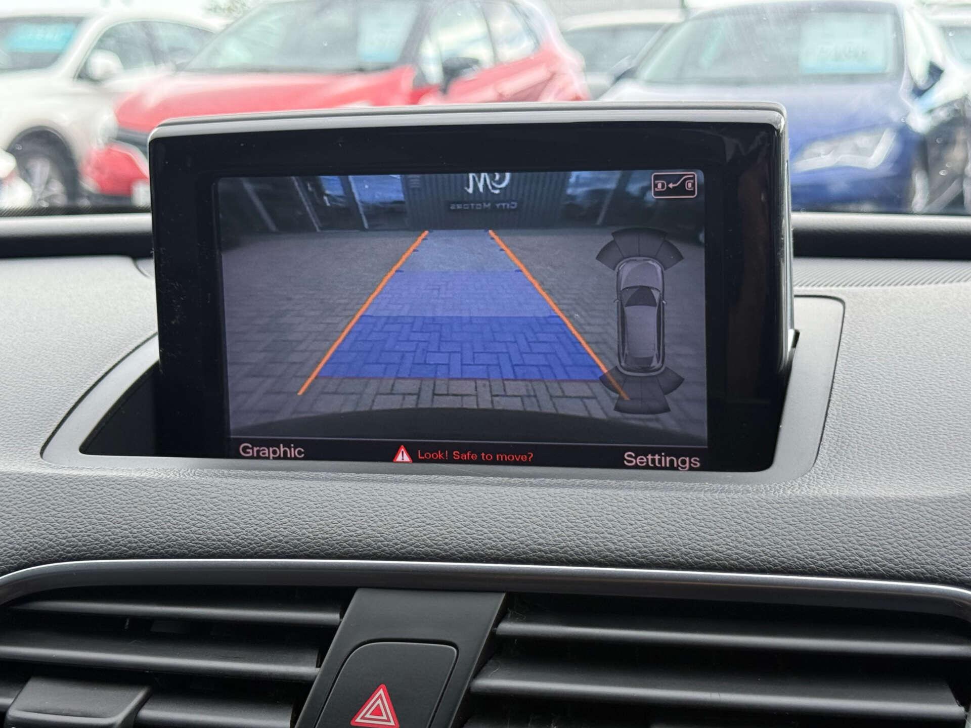 Audi Q3 view 53