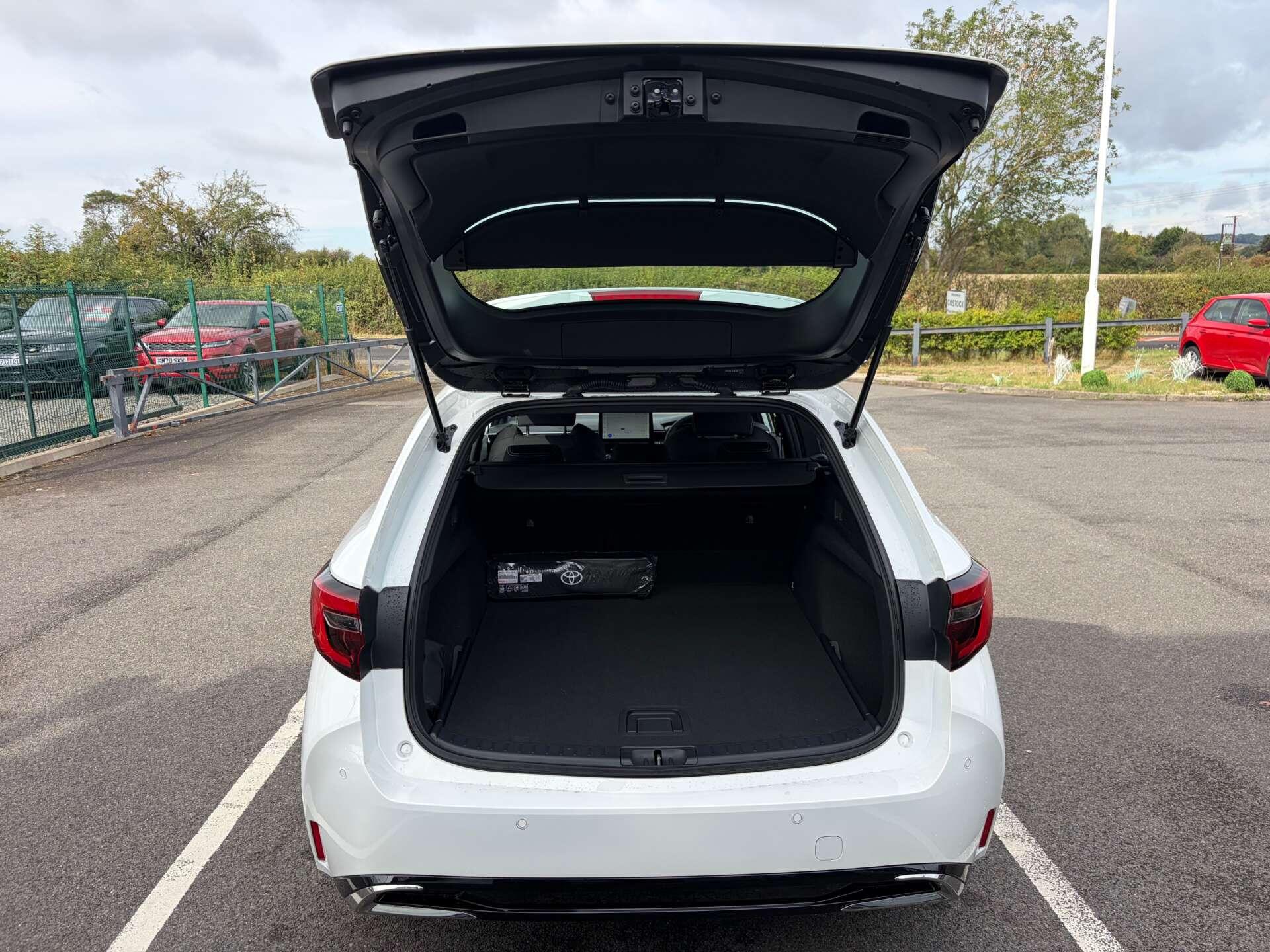 Toyota Corolla view 24