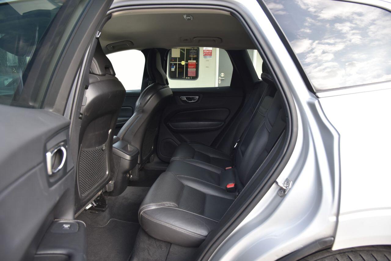 Volvo XC60 view 26
