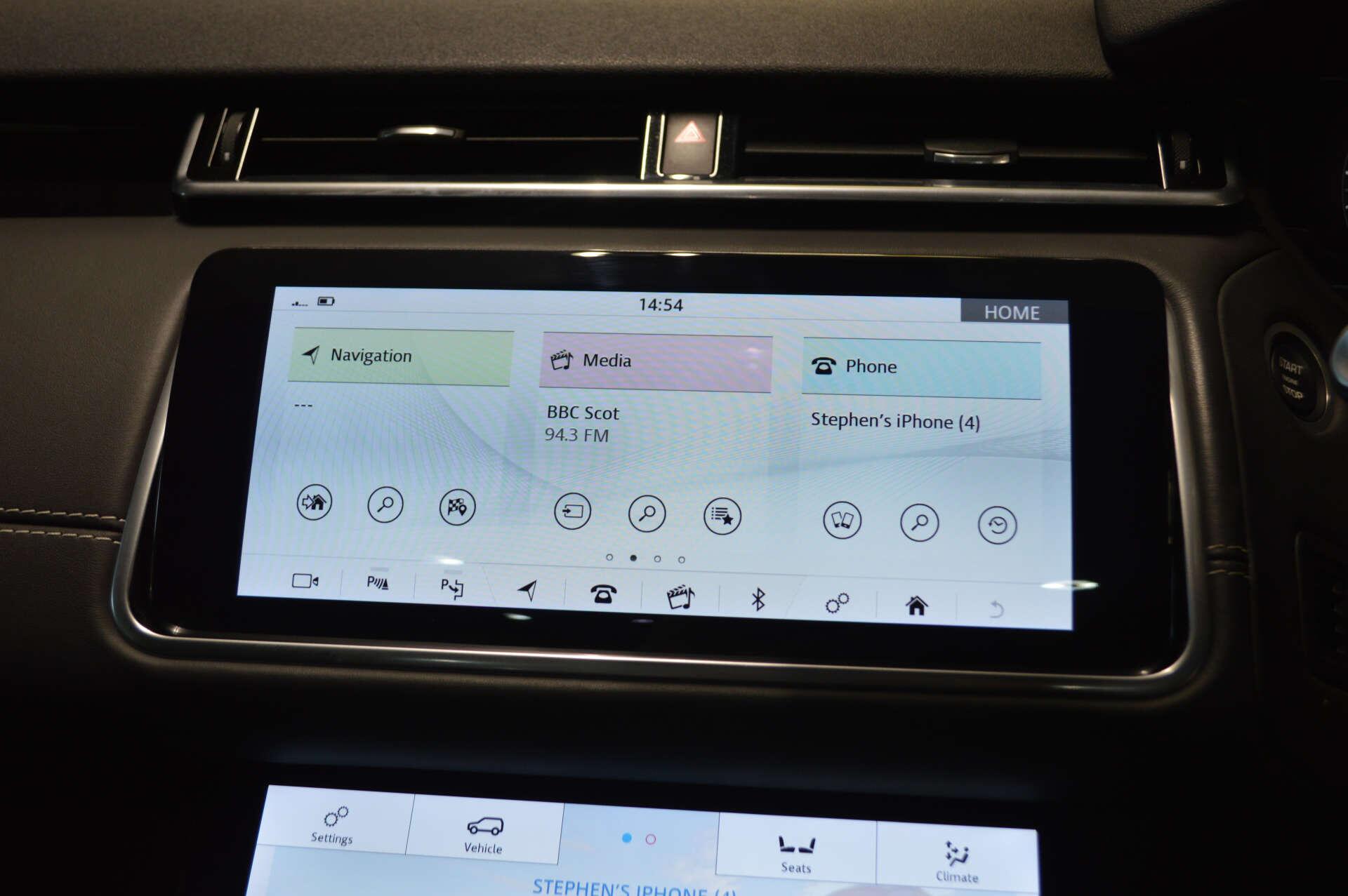 Land Rover Range Rover Velar view 17