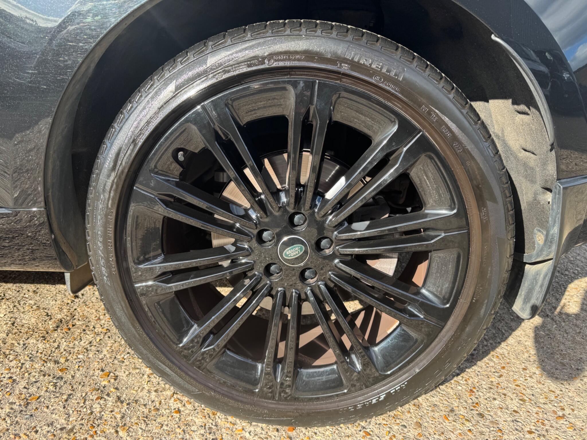 Land Rover Range Rover view 41