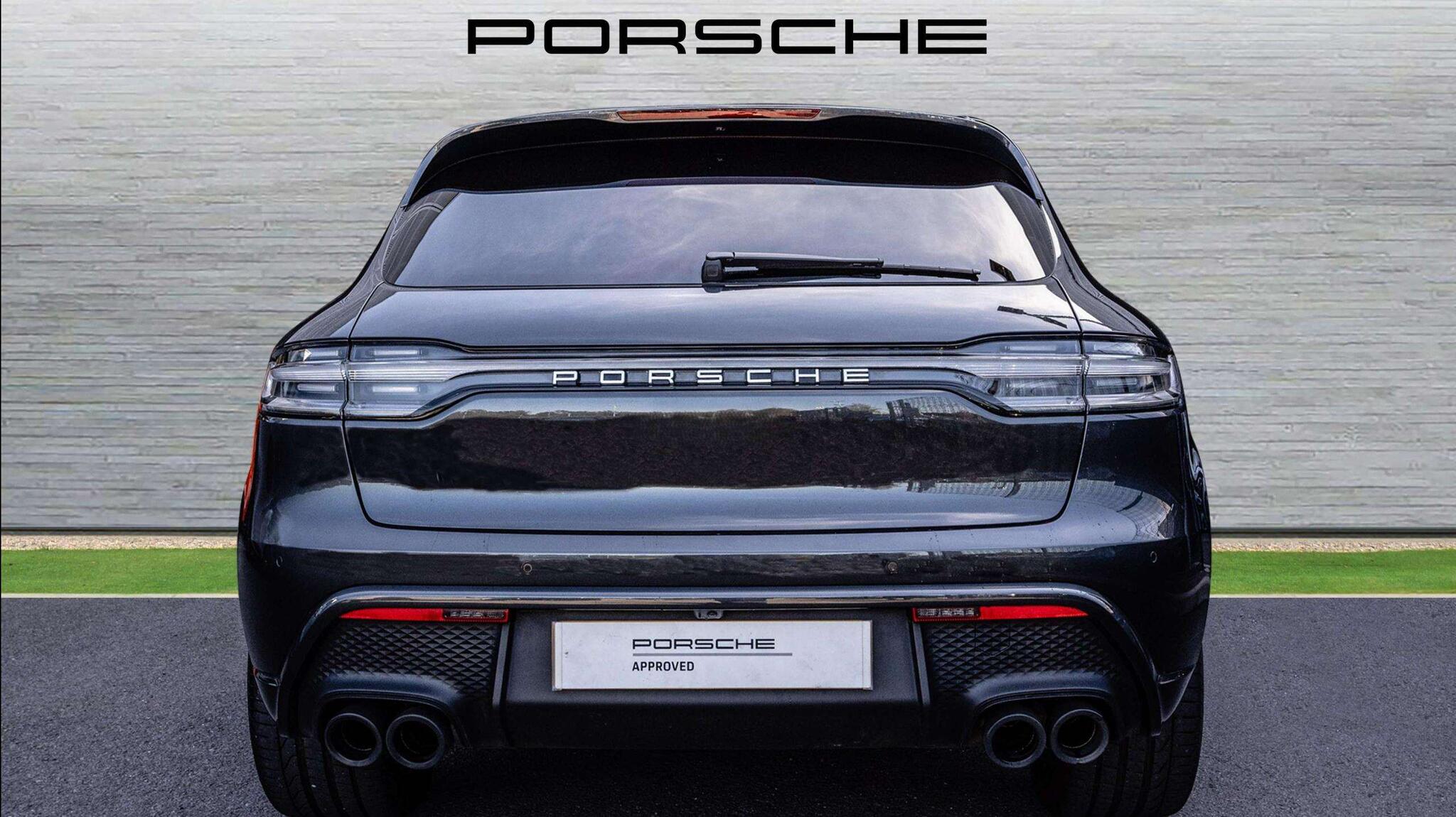 Porsche Macan view 5
