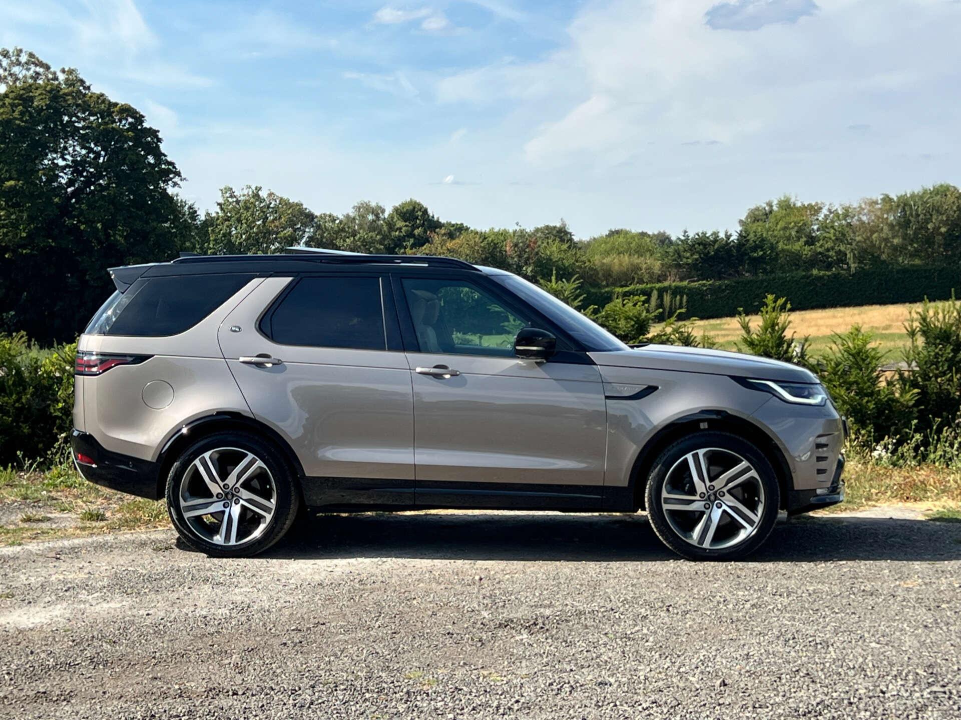 Land Rover Discovery view 10