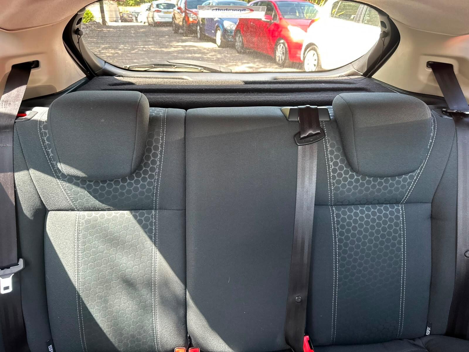 Ford Fiesta view 42
