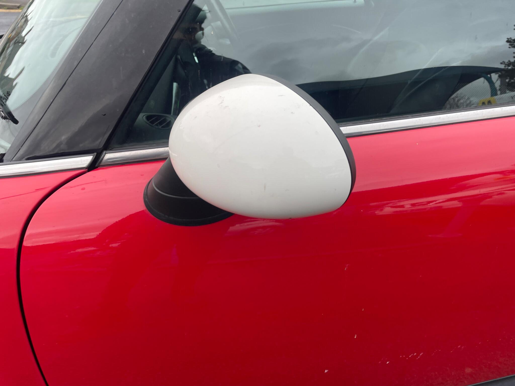 2007 MINI Hatch image 35
