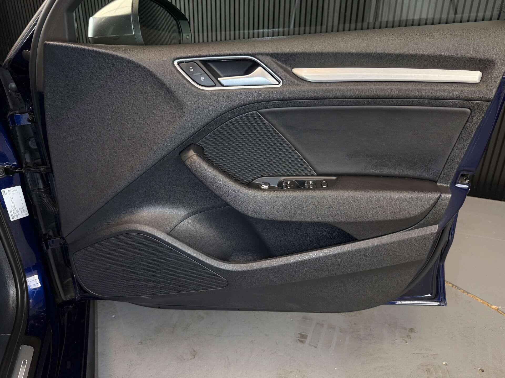 Audi S3 view 17
