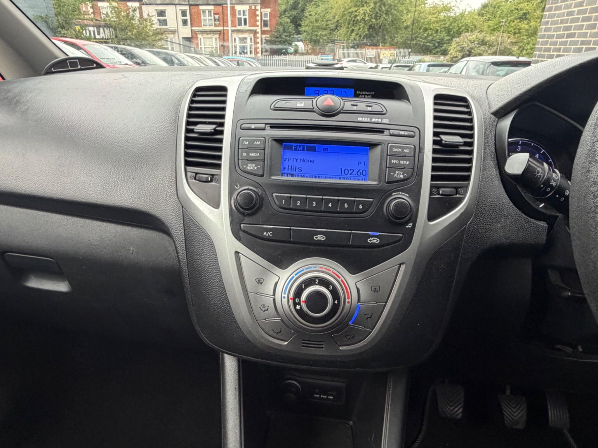 Hyundai Ix20 view 13