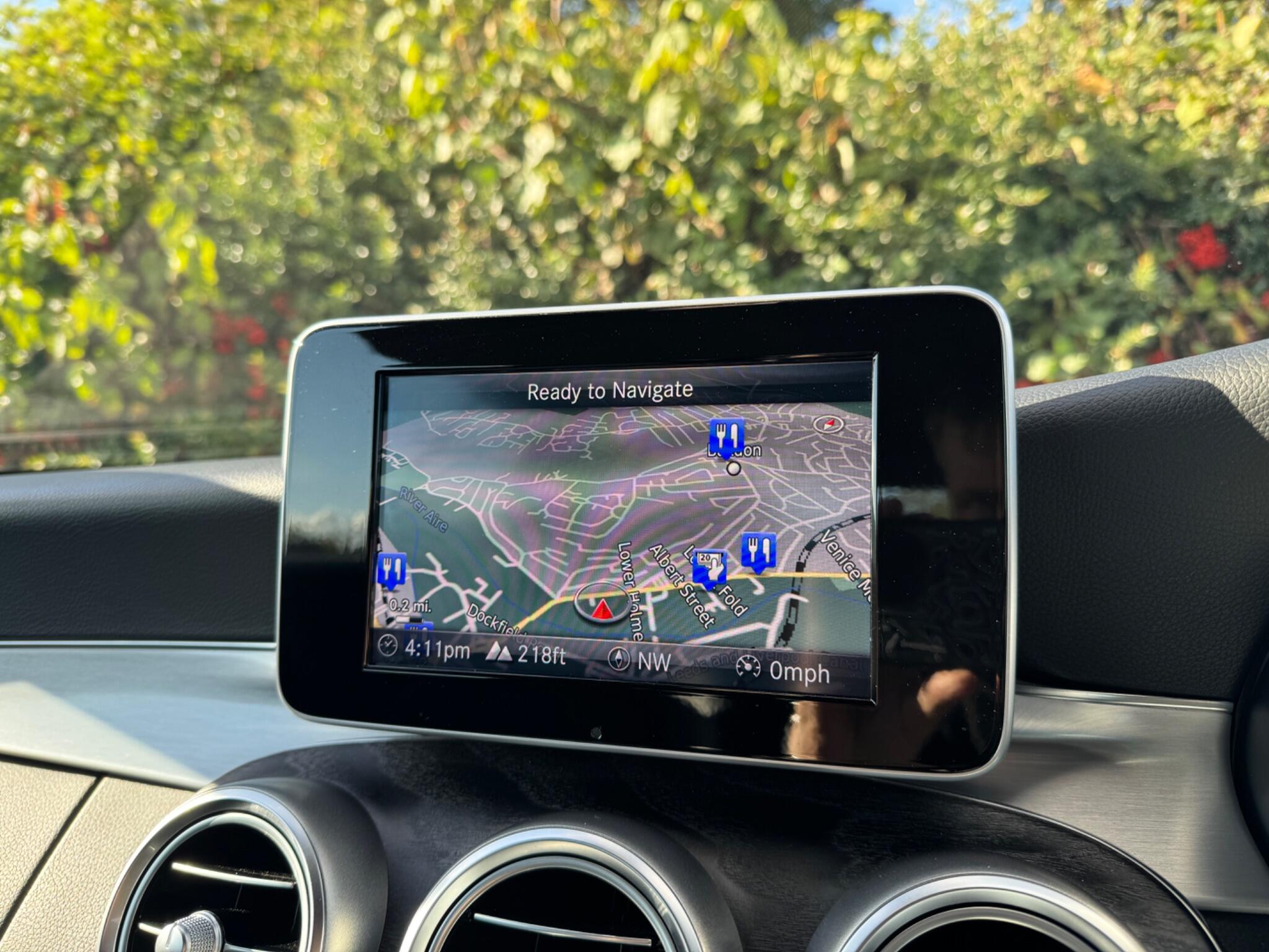 Mercedes-Benz C-Class view 19