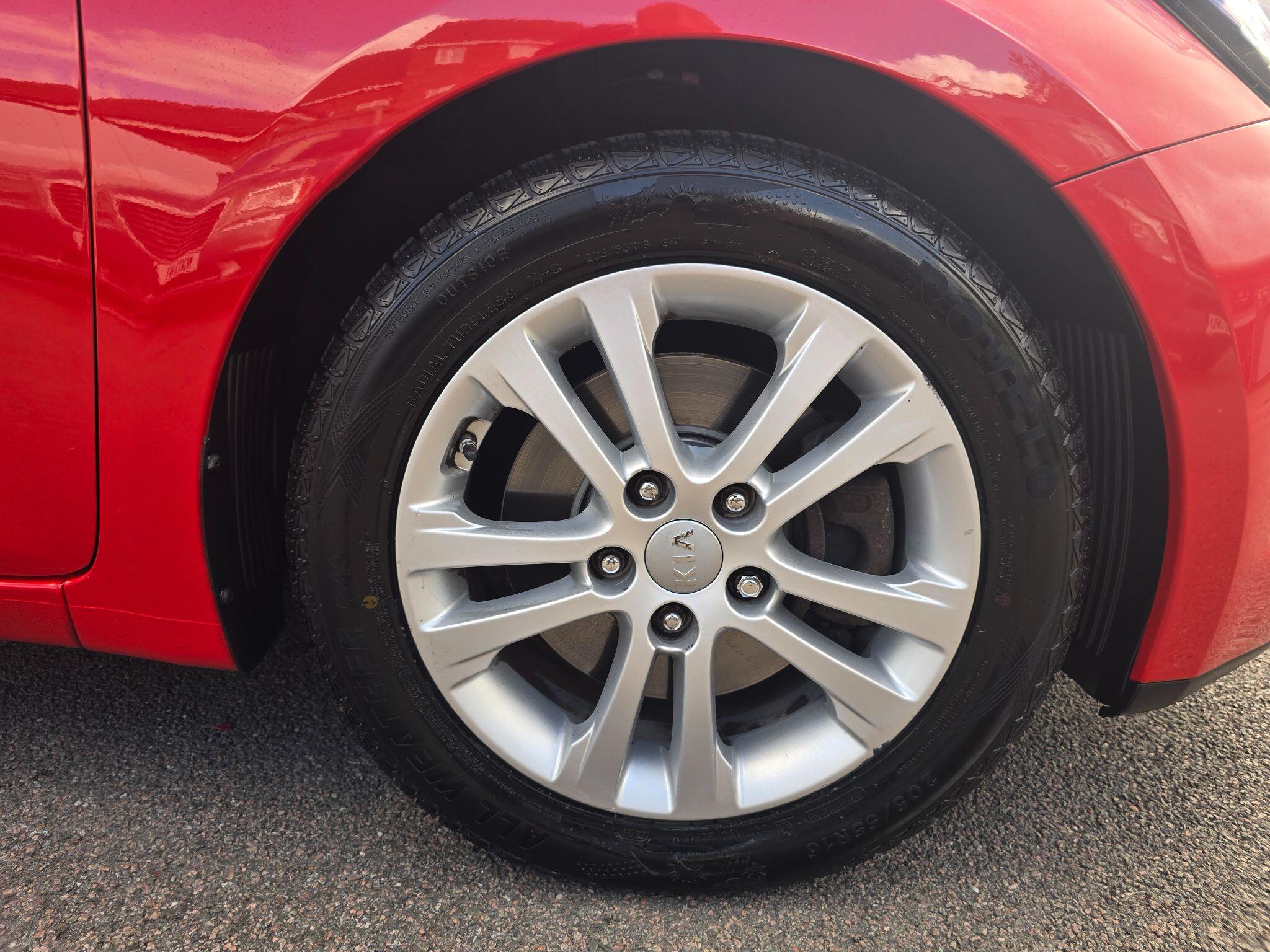 Kia Ceed view 63