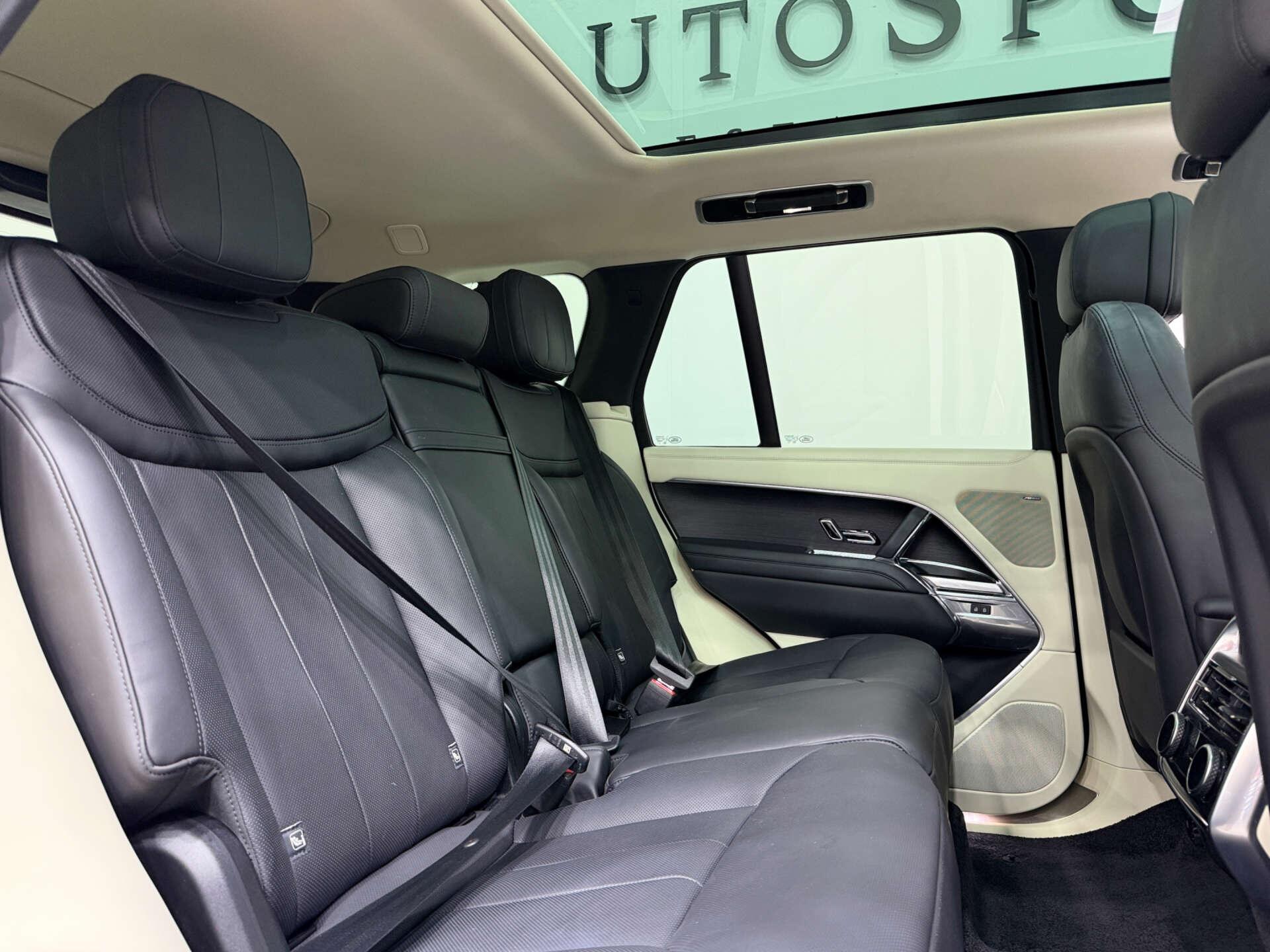 Land Rover Range Rover view 13