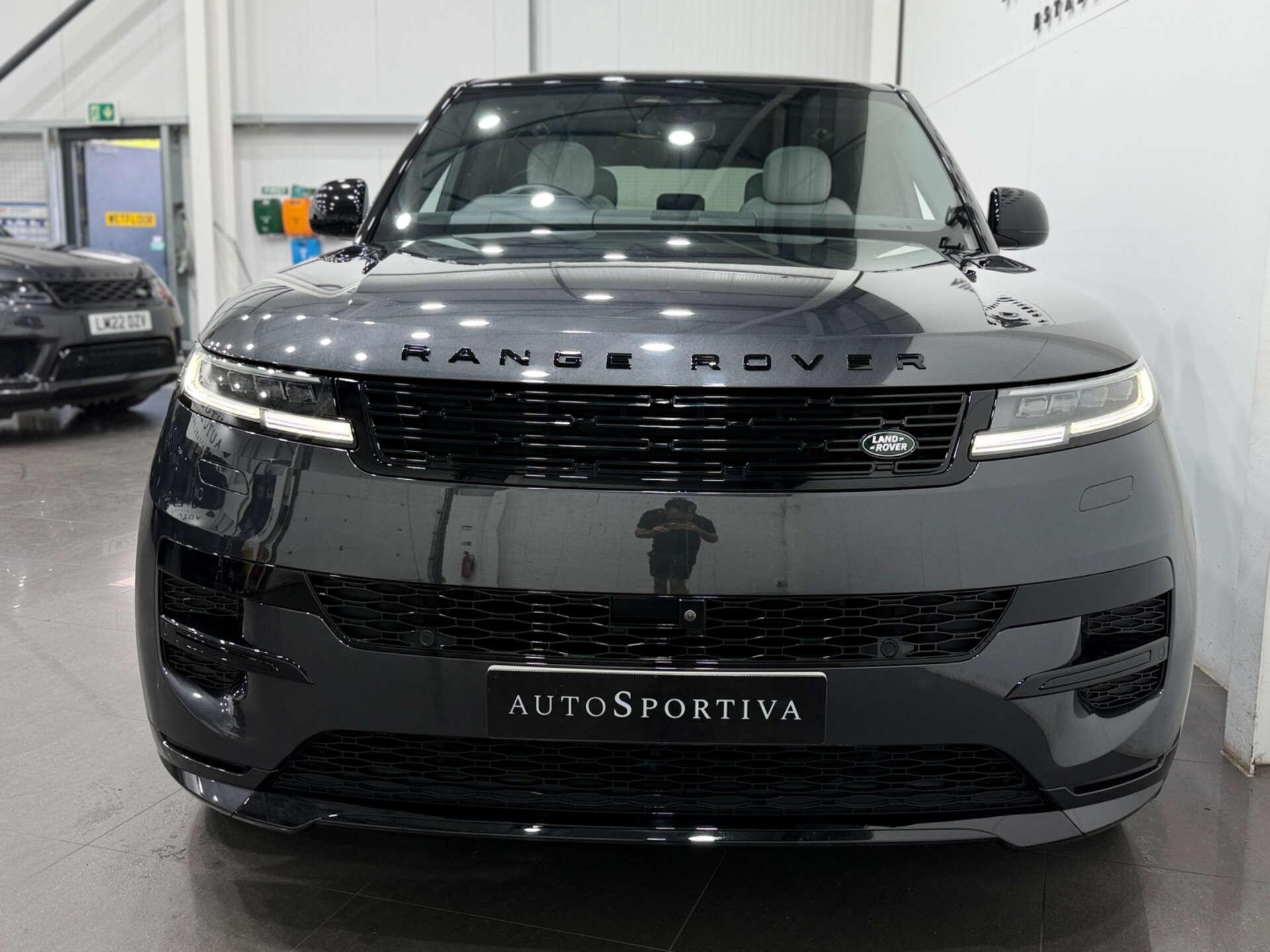 Land Rover Range Rover Sport view 6