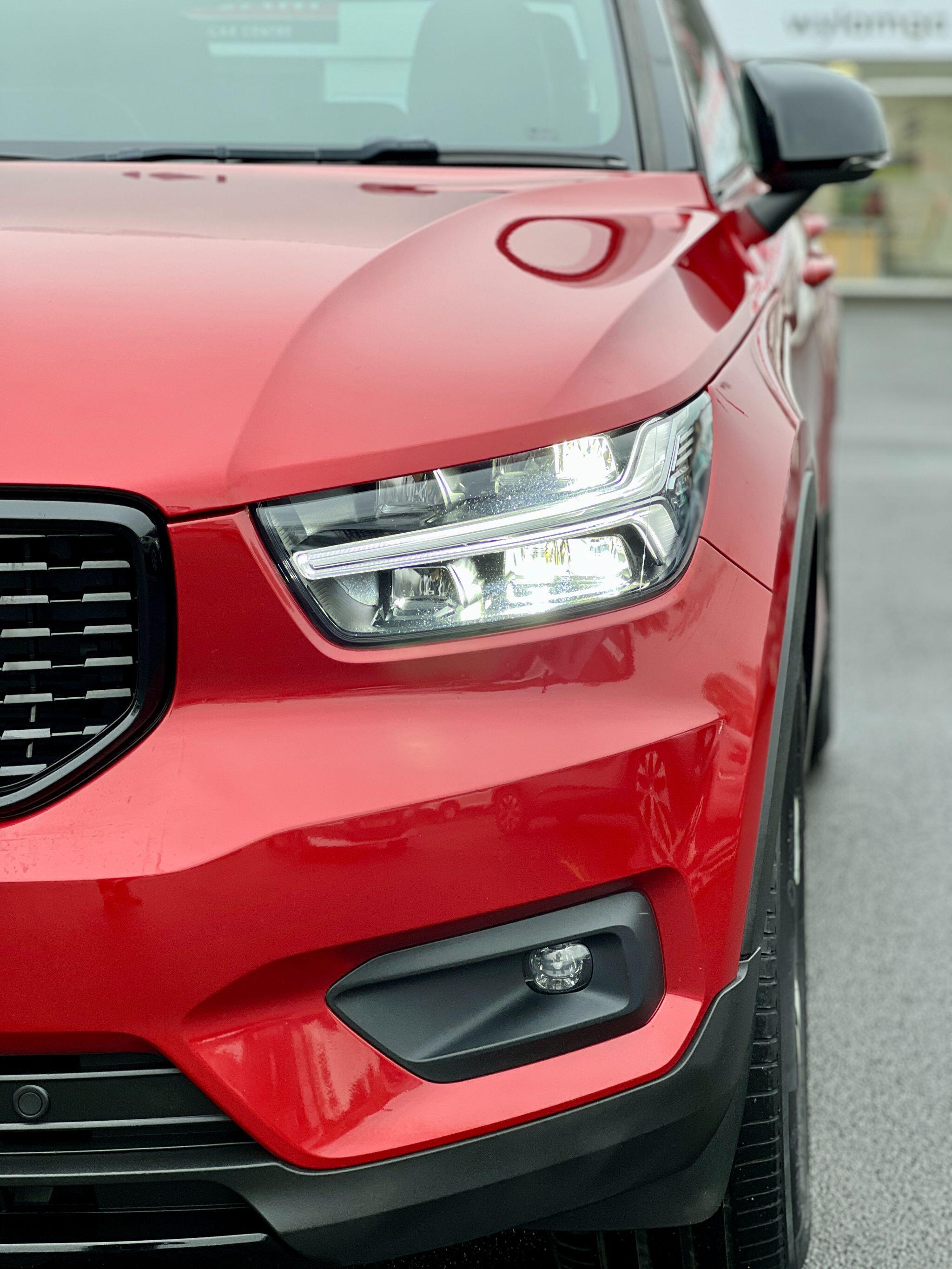 Volvo XC40 view 10