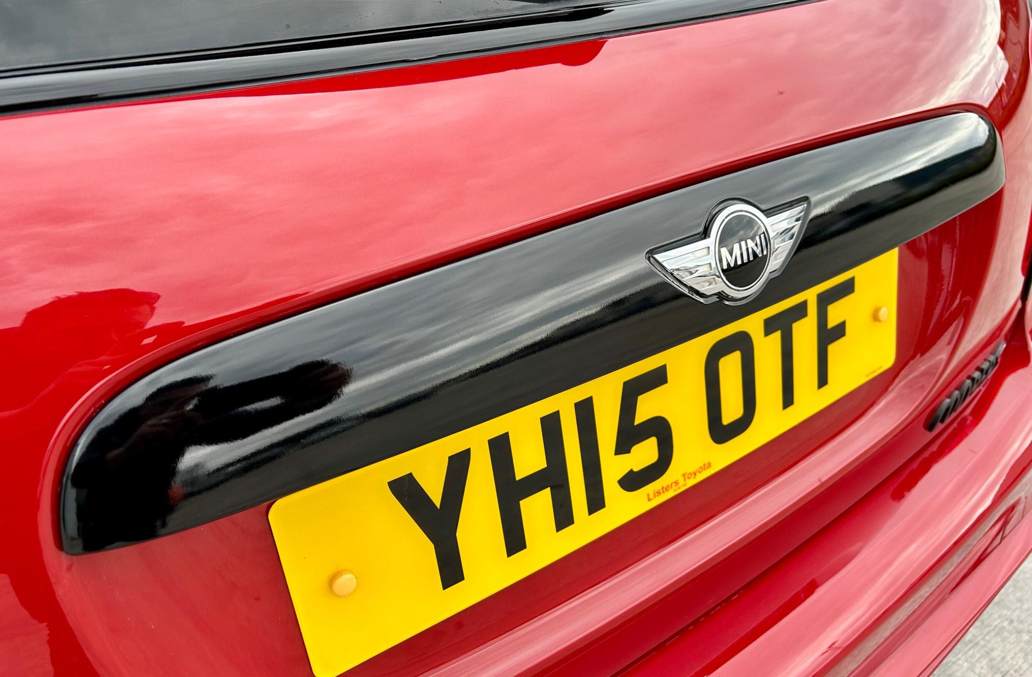 Mini Hatch view 12