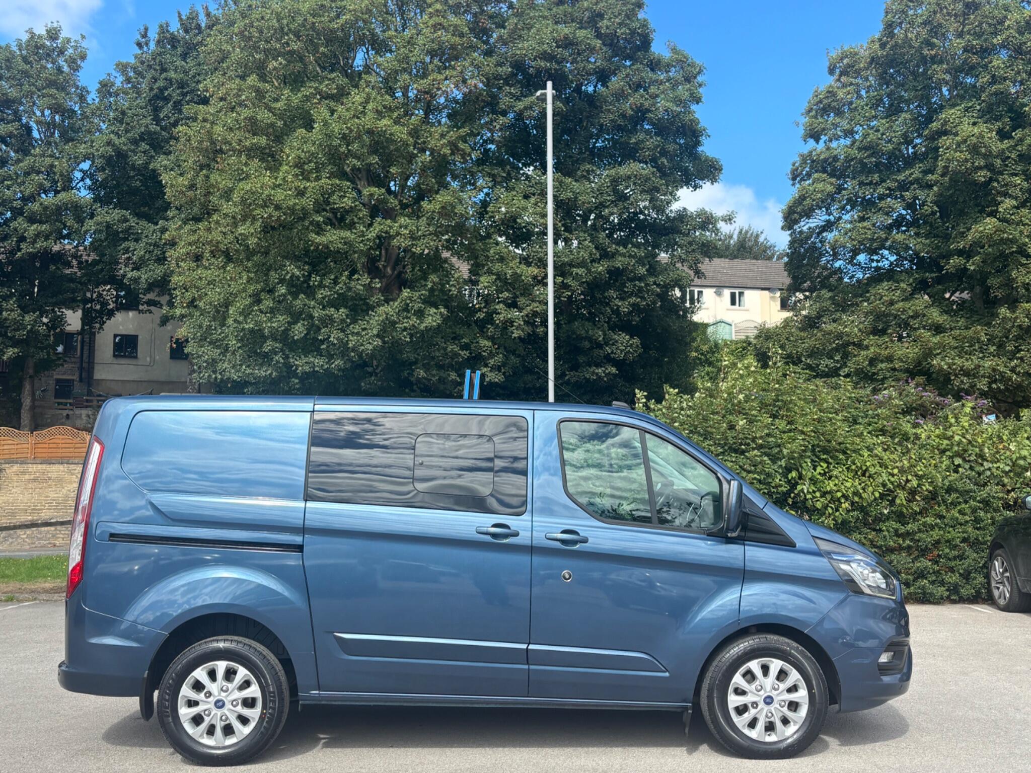 Ford Transit Custom view 4
