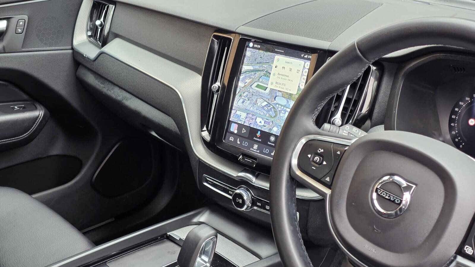 Volvo XC60 view 17