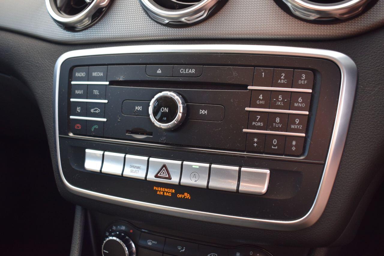Mercedes-Benz Gla view 21