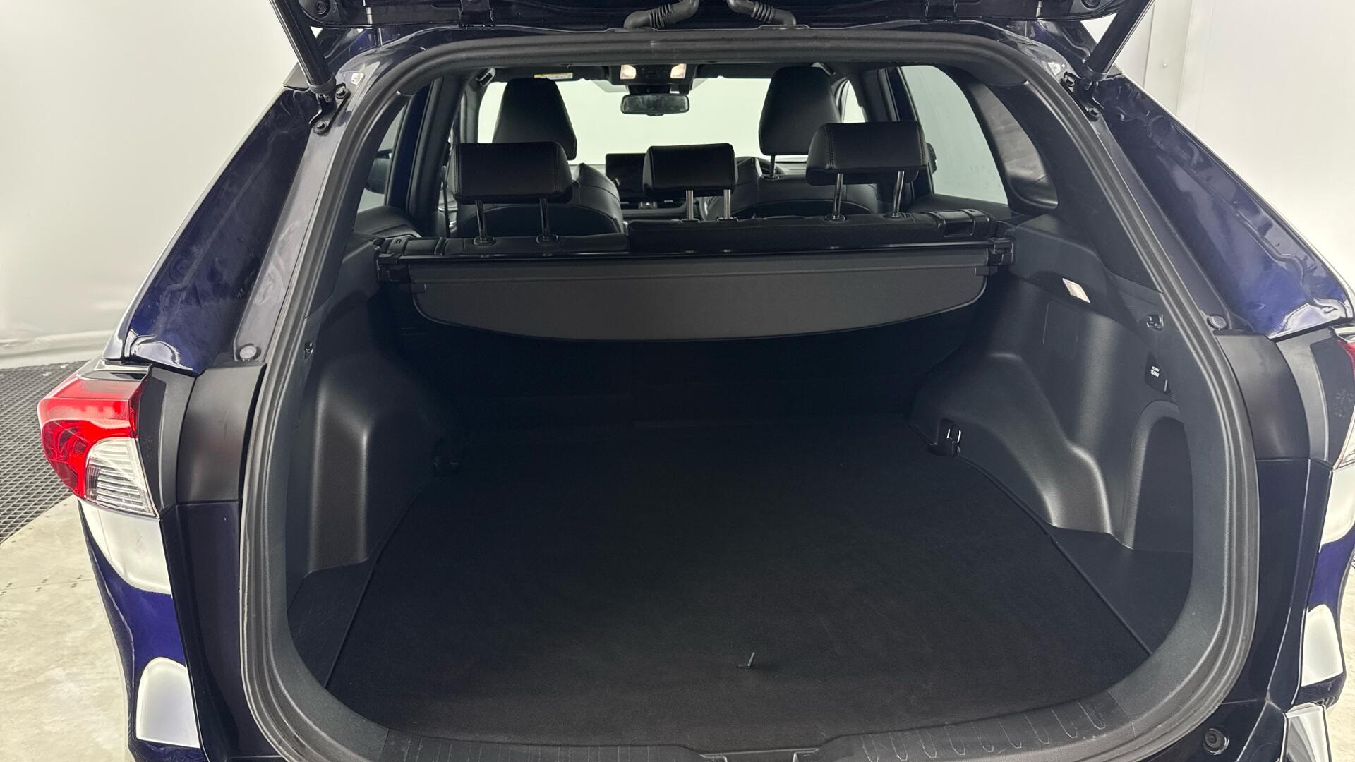 Toyota RAV4 view 15