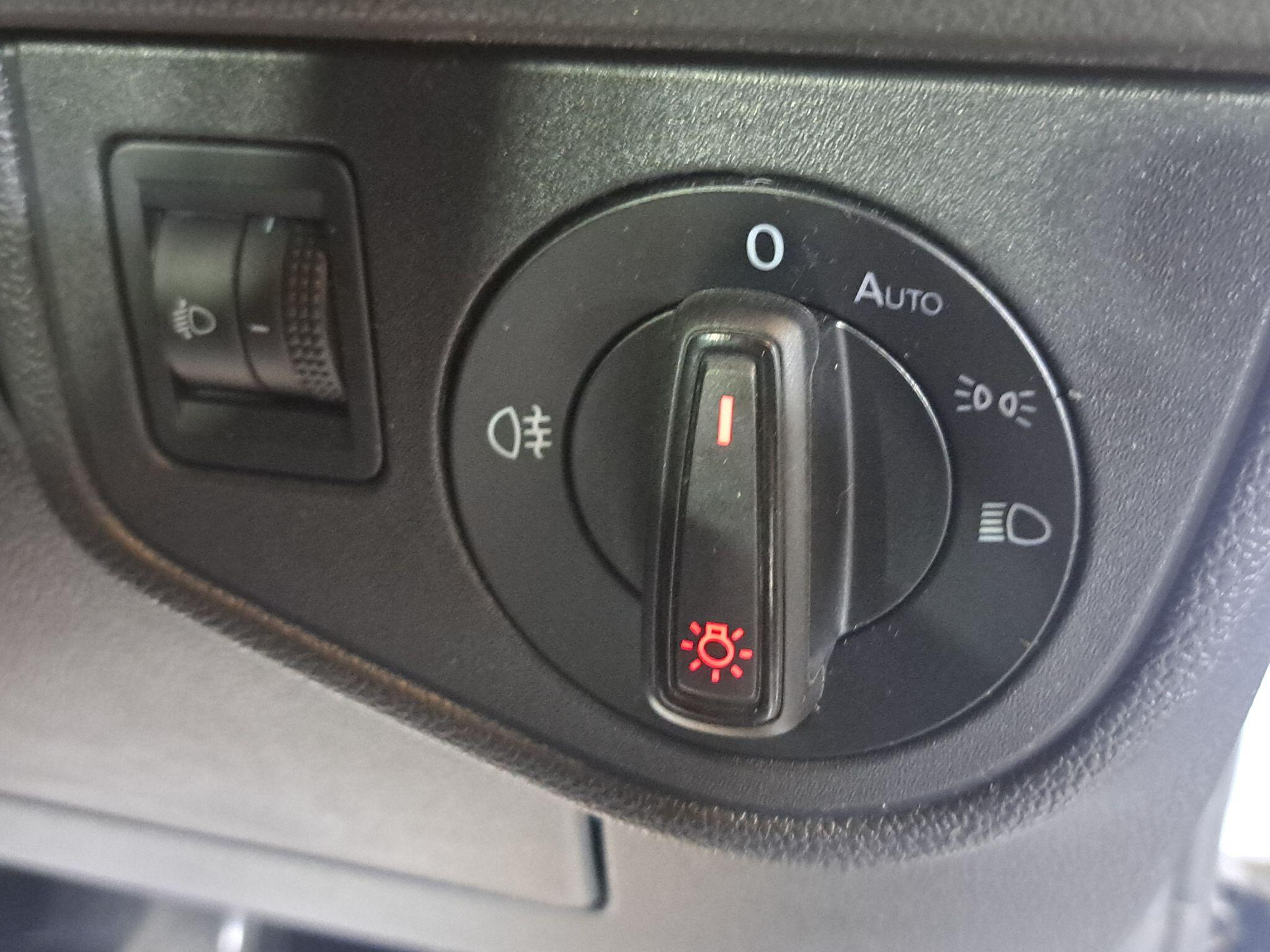 Volkswagen Polo view 24