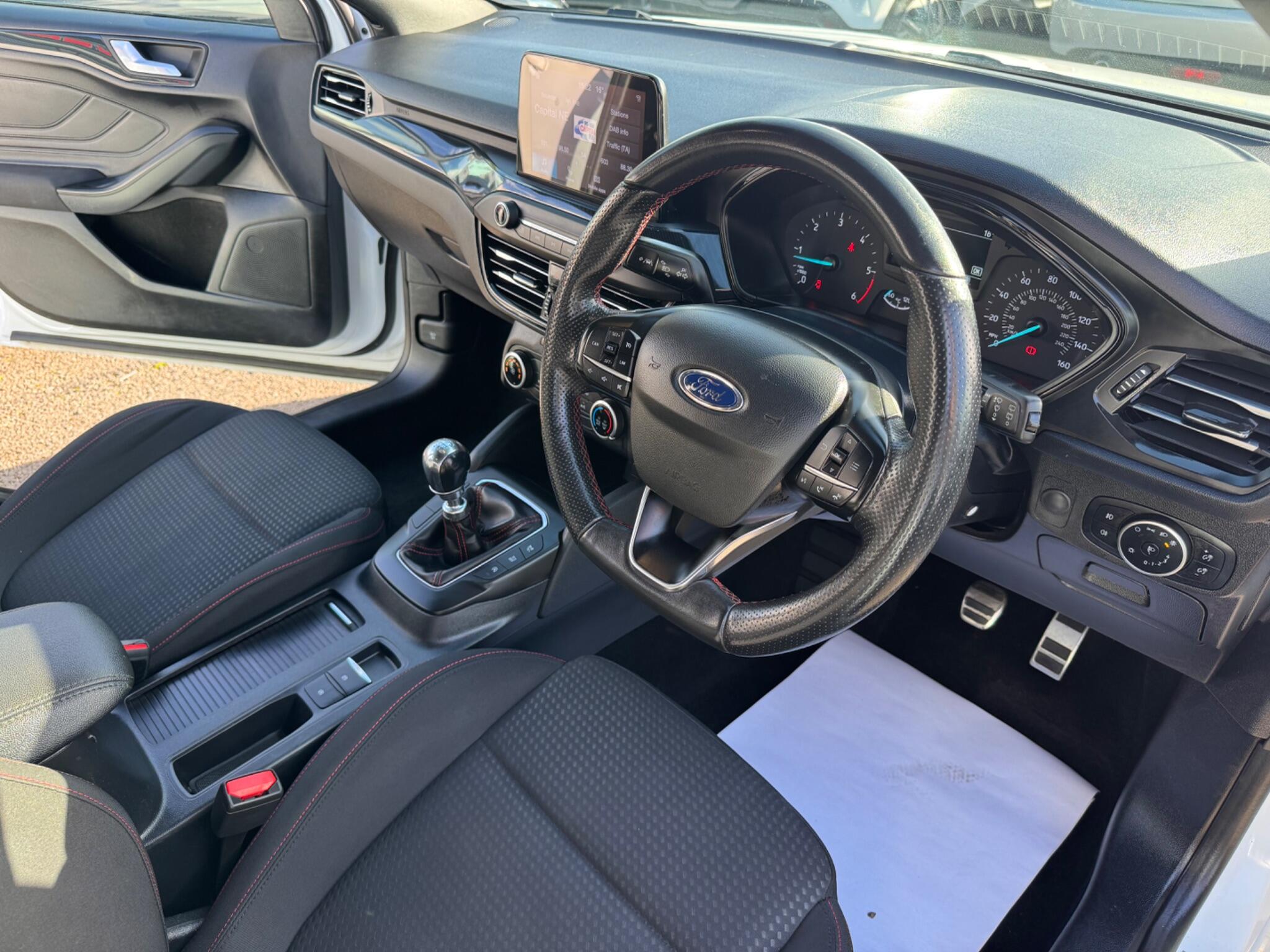 Ford Focus view 7