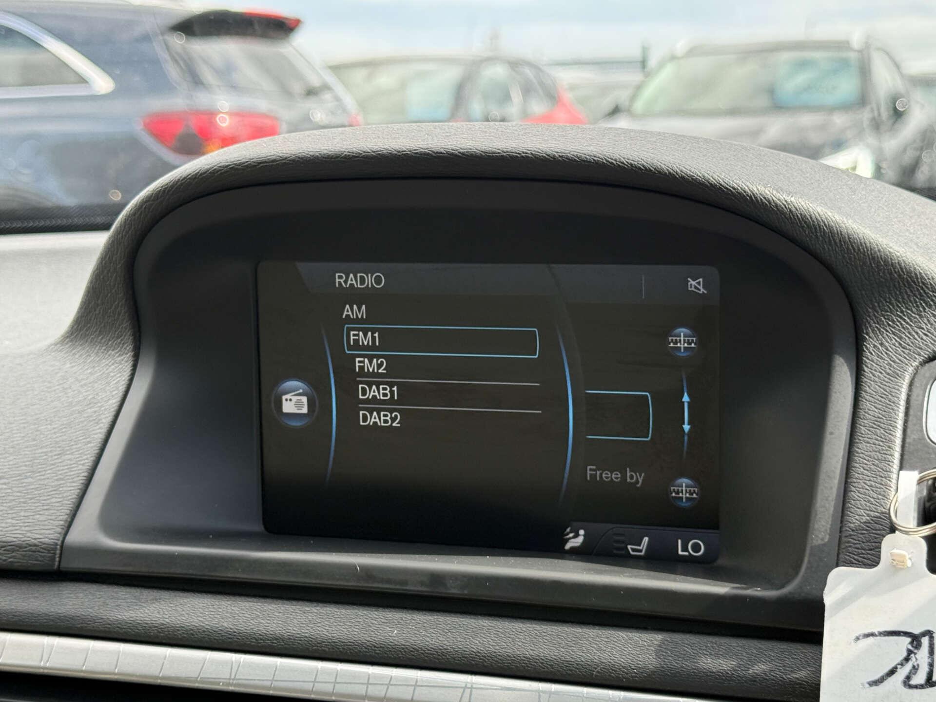 Volvo XC70 view 52