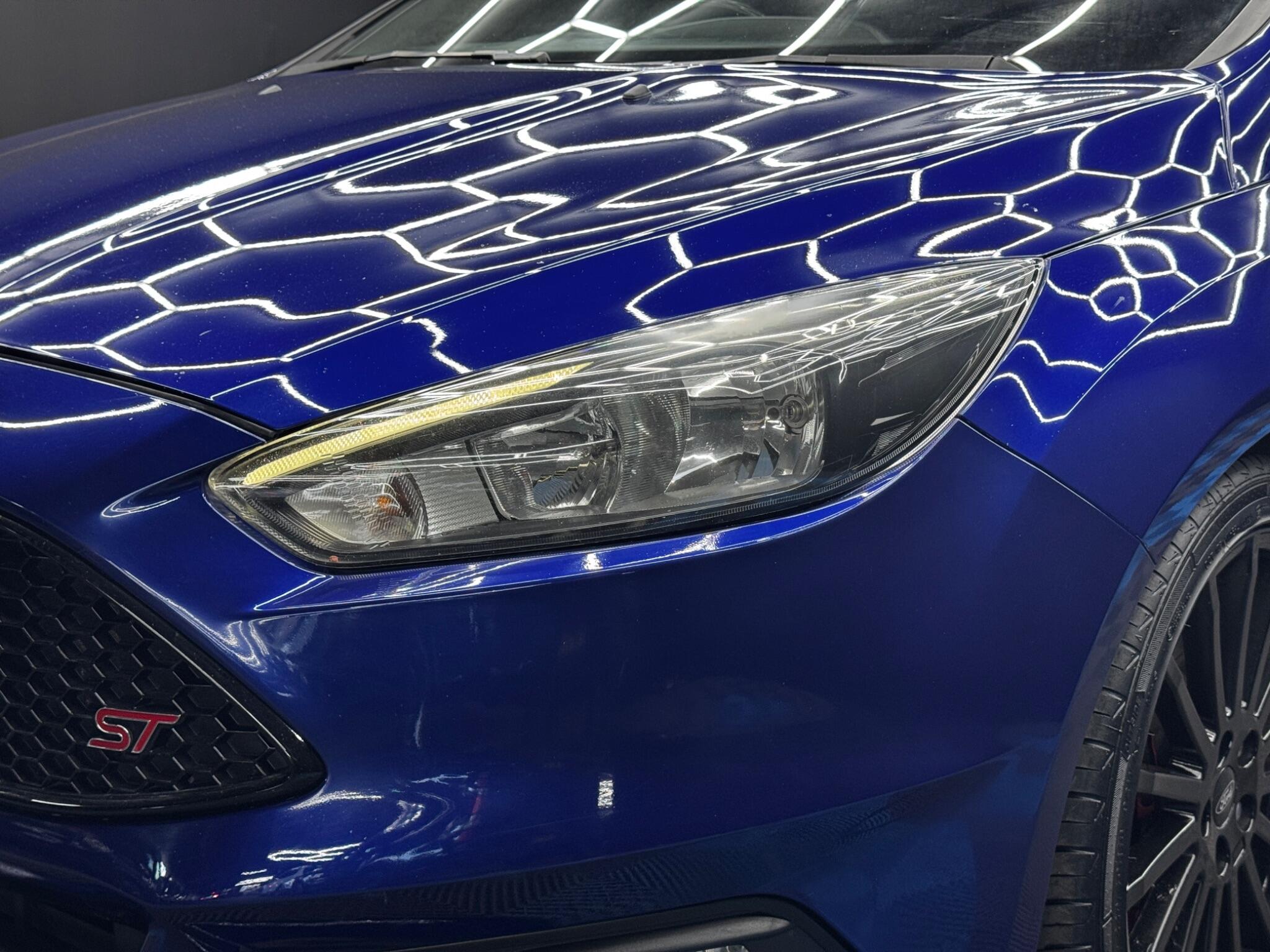 Ford Focus view 43