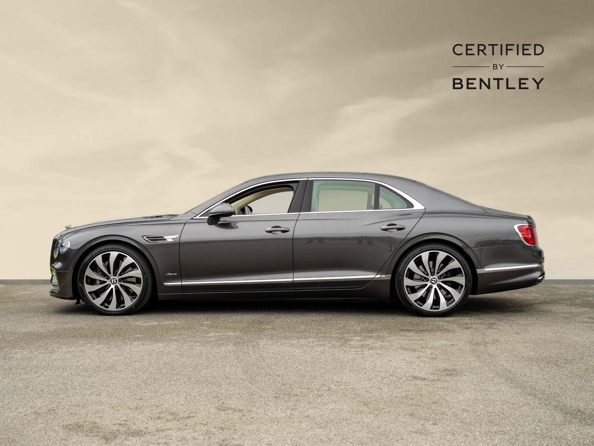 Bentley Flying Spur view 15
